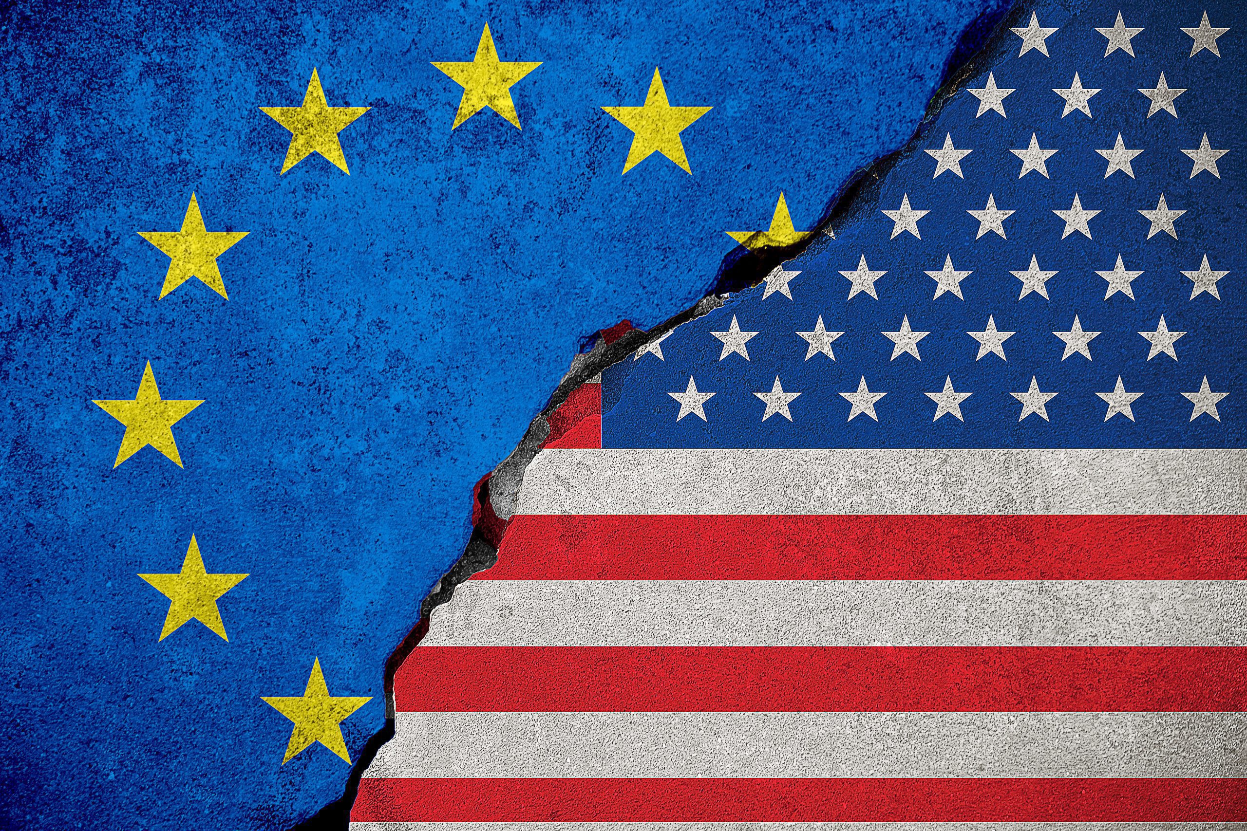 EU-US-Flaggen