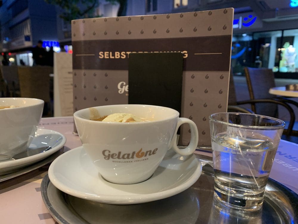 Affogato al caffè